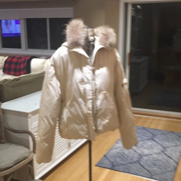 Down winter jacket - Picture 1 of 8